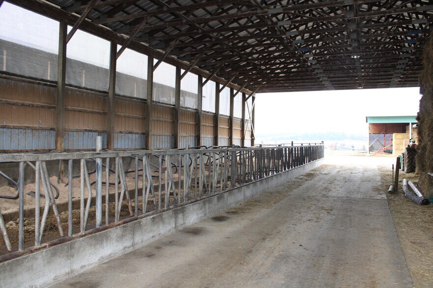 More Photos Of 4809 Back Enderby Rd, Armstrong Land For Sale