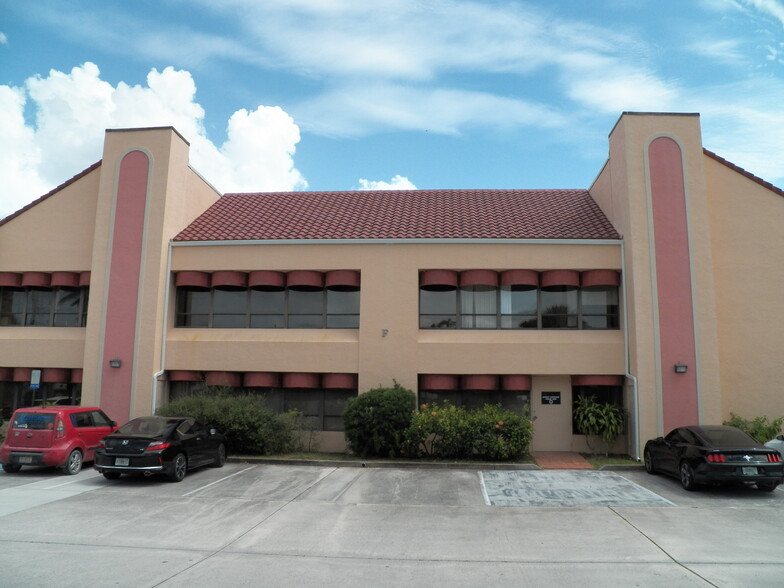 Primary Photo Of 900 SE Ocean Blvd, Stuart Medical For Sale