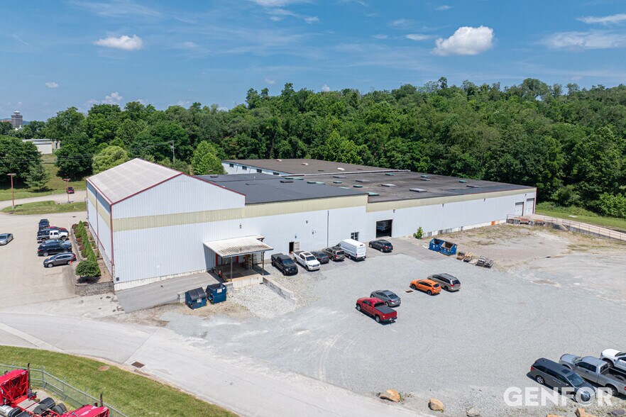 More Photos Of 100 Detroit Ave, Washington Warehouse For Sale