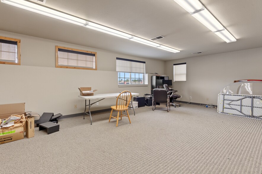 More Photos Of 2414 N 4th St, Coeur d'Alene Auto Repair For Sale