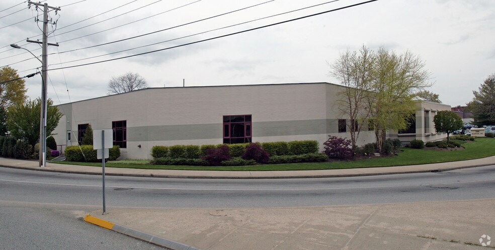 More Photos Of 700 School St, Pawtucket Research And Development For Sale