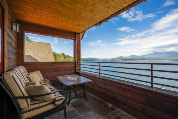 More Photos Of 41 Lakeshore Dr, Sagle Hotel For Sale