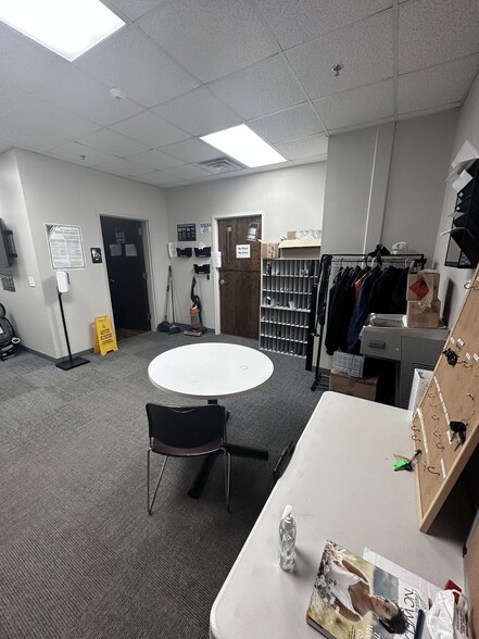 More Photos Of 10700 World Trade Blvd, Raleigh Warehouse For Lease