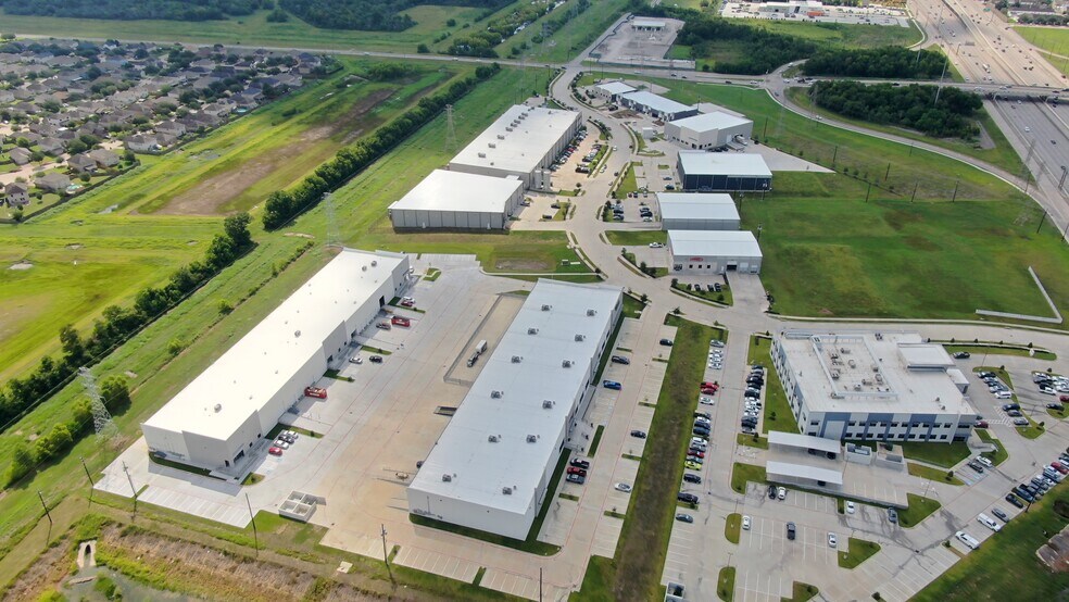 More Photos Of 13027 Gulf Commerce Dr, Houston Unknown For Lease