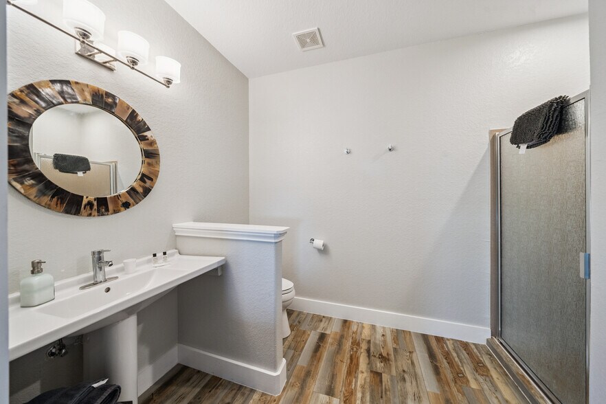 More Photos Of 22996 Highway 60, Matagorda Hotel For Sale