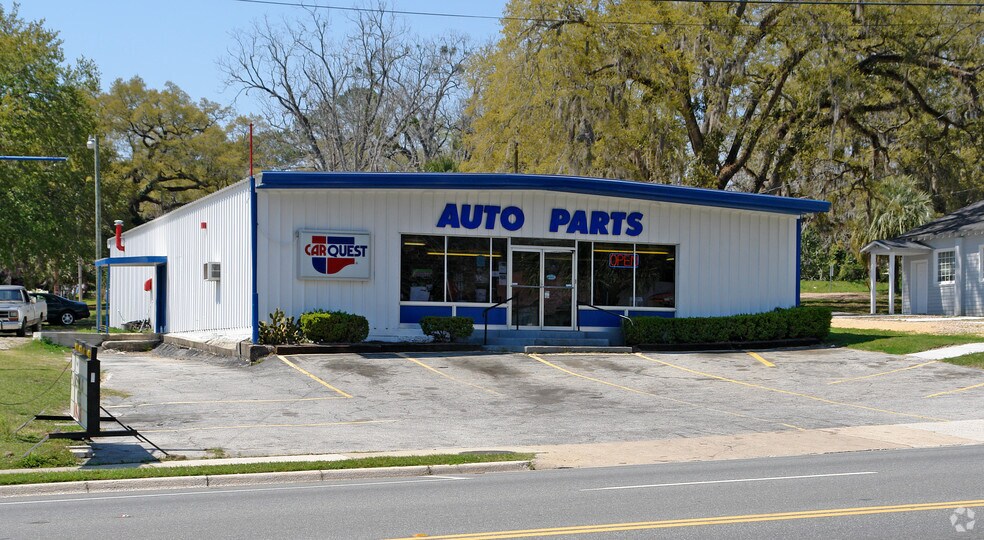Primary Photo Of 535 S Jefferson St, Monticello Auto Repair For Sale