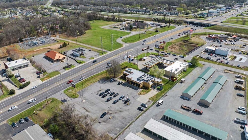 More Photos Of 1826 Fort Campbell Blvd, Clarksville General Retail For Lease