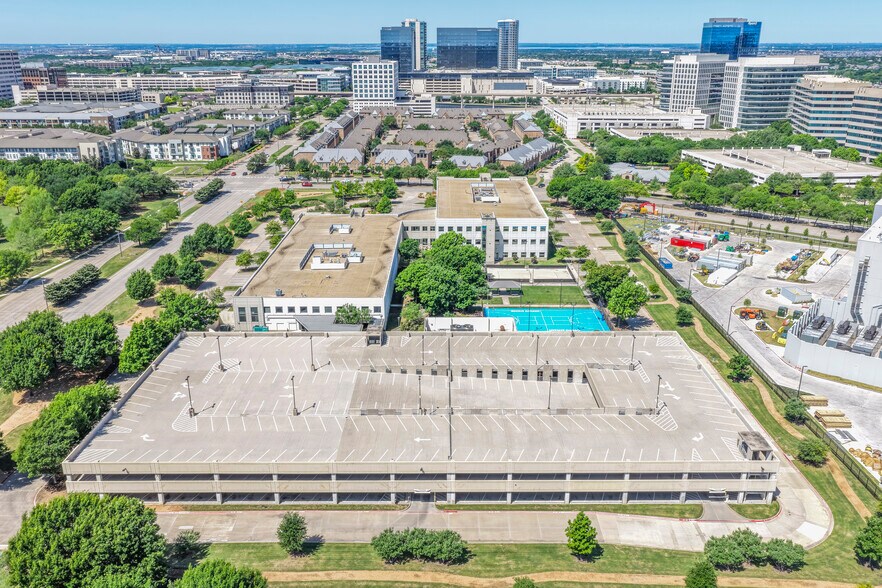 More Photos Of 5601 Headquarters Dr, Plano Office For Sale