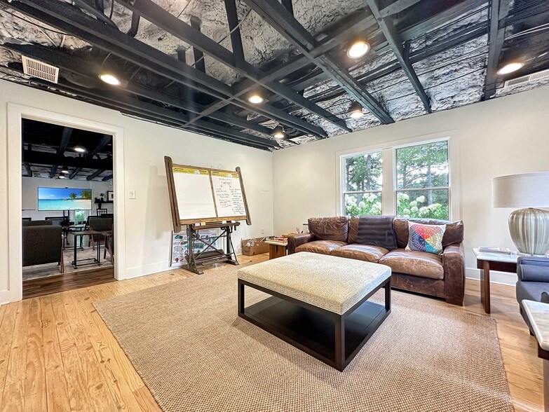 More Photos Of 8400 Atlanta Newnan Rd, Chattahoochee Hills Lodge Meeting Hall For Sale