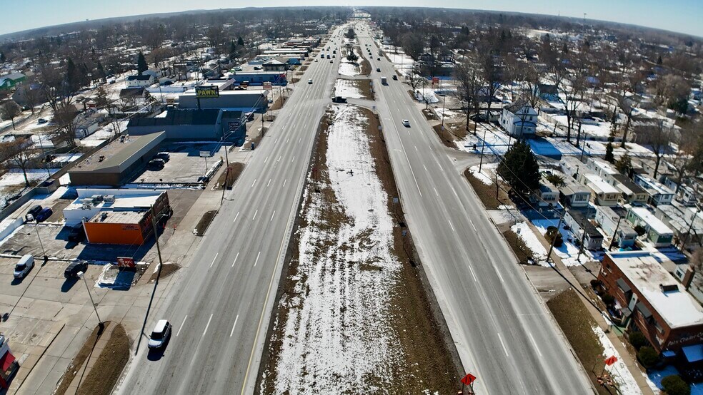 More Photos Of 4807 S Telegraph Rd, Dearborn Heights Freestanding For Sale