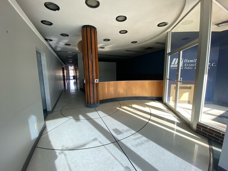 More Photos Of 20 Pearl St, Council Bluffs Office For Sale