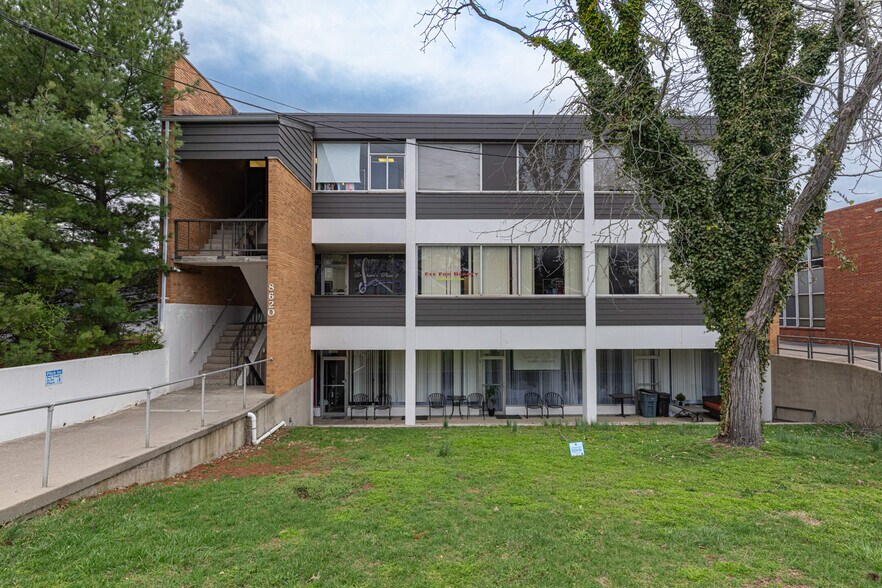 More Photos Of 8620 Winton Rd, Cincinnati Medical For Sale