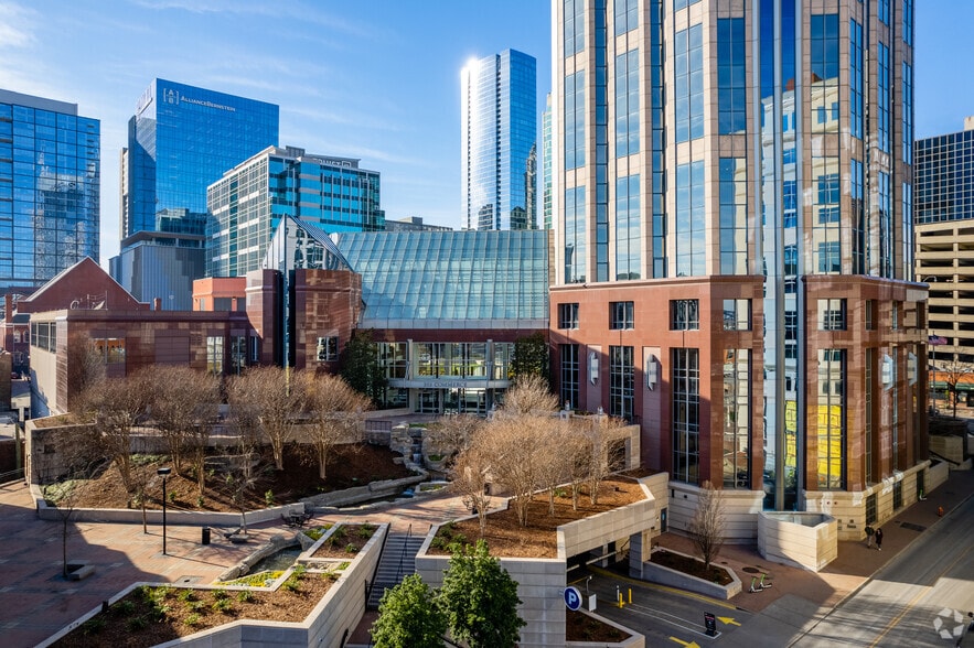 More Photos Of 333 Commerce St, Nashville Loft Creative Space For Lease