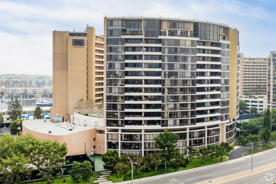 More Photos Of Marina City Club, Marina Del Rey Coworking Space