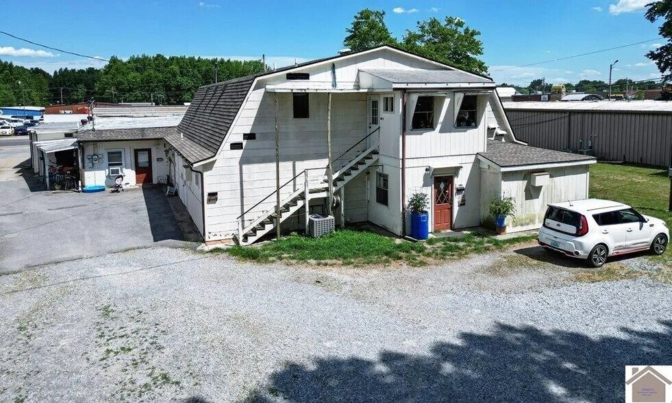 More Photos Of 318 Main St, Benton Apartments For Sale