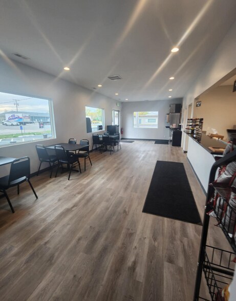 More Photos Of 13145 Wicker Ave, Cedar Lake Storefront Retail Office For Lease