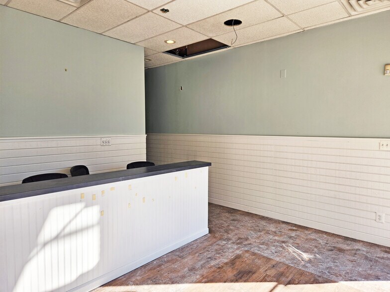 More Photos Of 4707-4711 Chase Ave, Bethesda Freestanding For Lease