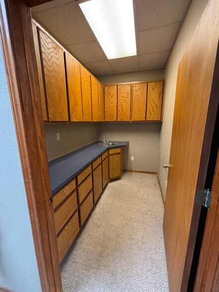 More Photos Of 1510 Santa Fe Dr, Weatherford Medical For Lease