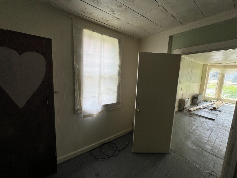 More Photos Of 271 Main St, Union Apartments For Sale