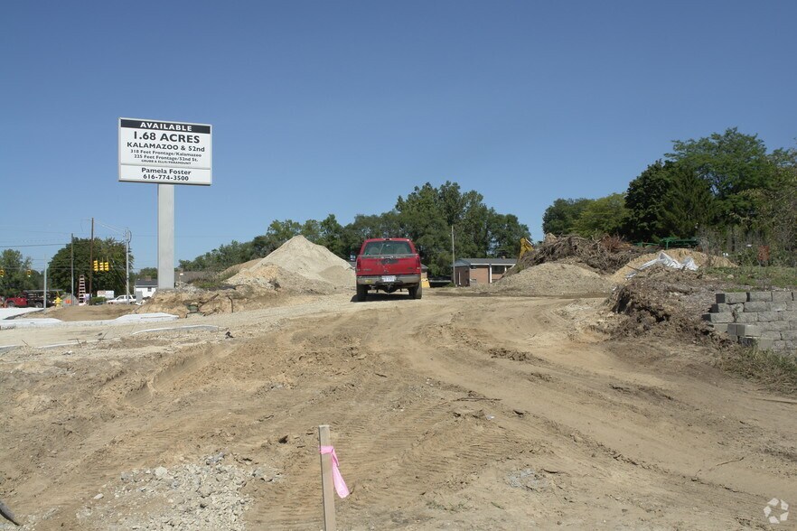 Primary Photo Of 5230 Kalamazoo Ave SE, Grand Rapids Land For Sale