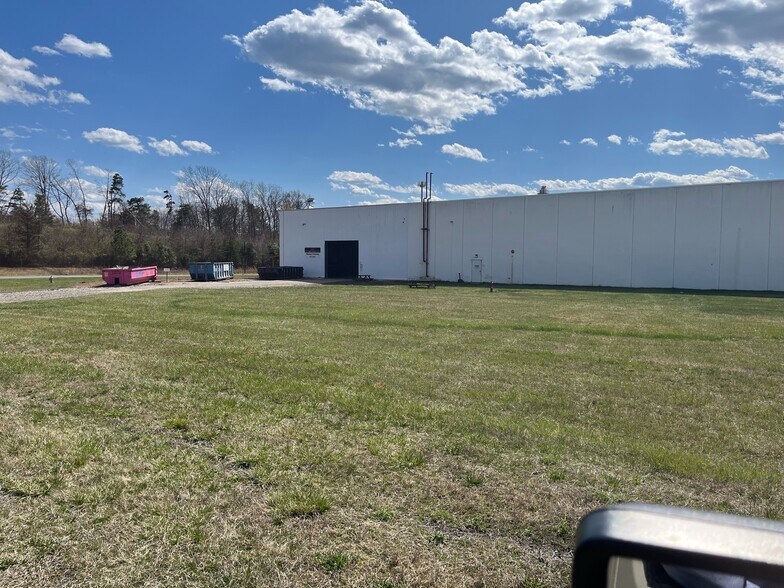 More Photos Of 310 Founders Ln, Appomattox Manufacturing For Sale