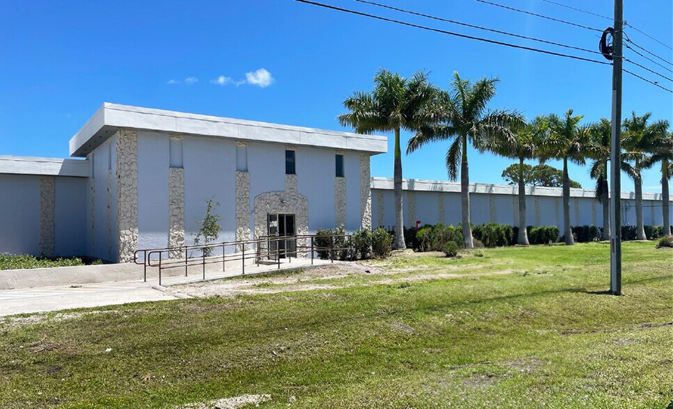 More Photos Of 2700 Industrial Avenue 3, Fort Pierce Manufacturing For Lease