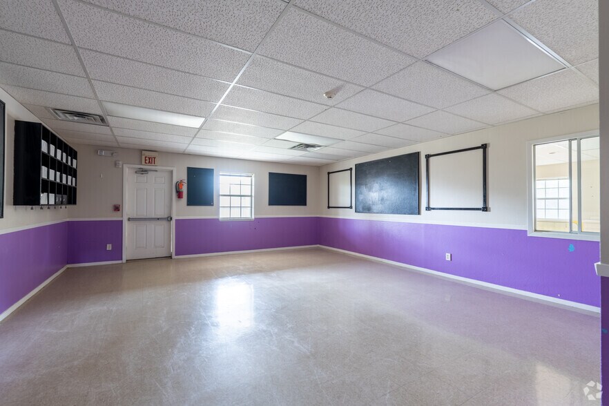 More Photos Of 50 Village Trail, Trophy Club Schools For Sale