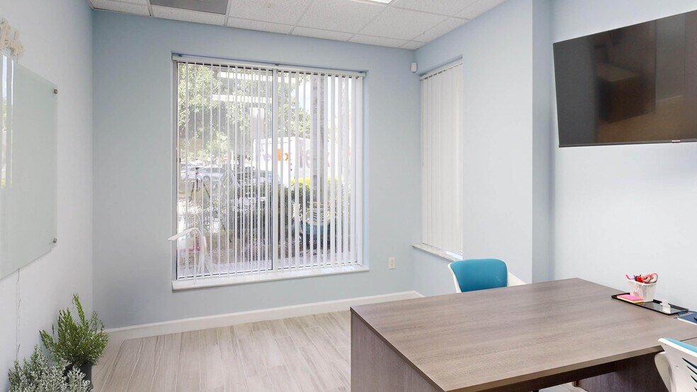 More Photos Of 2151 Consulate Dr, Orlando Loft Creative Space For Sale