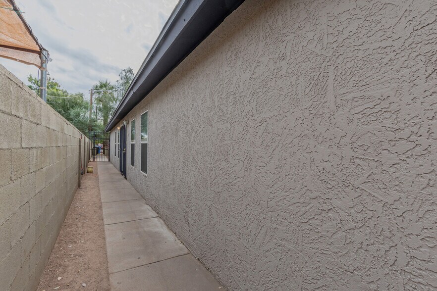 More Photos Of 1421 E Fillmore St, Phoenix Multifamily For Sale