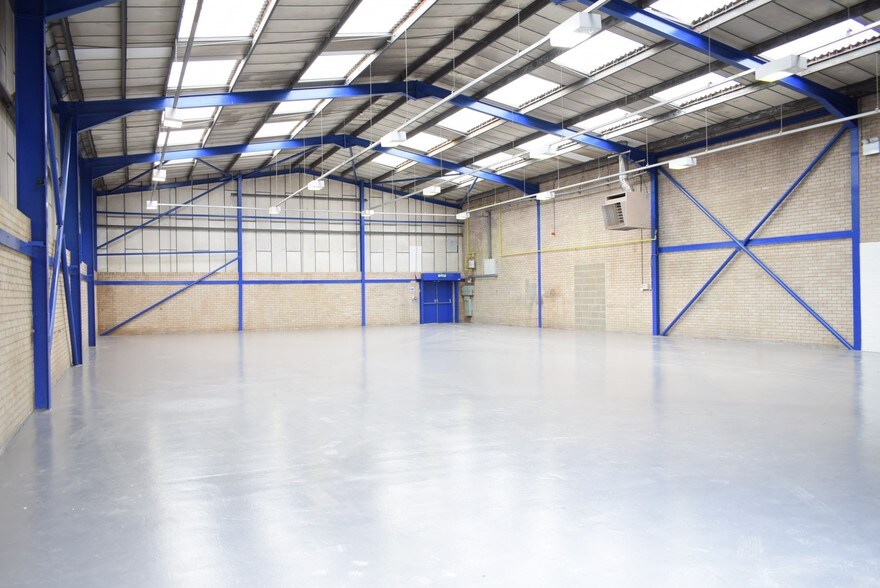 Primary Photo Of Honeywell Ln, Oldham Warehouse For Lease