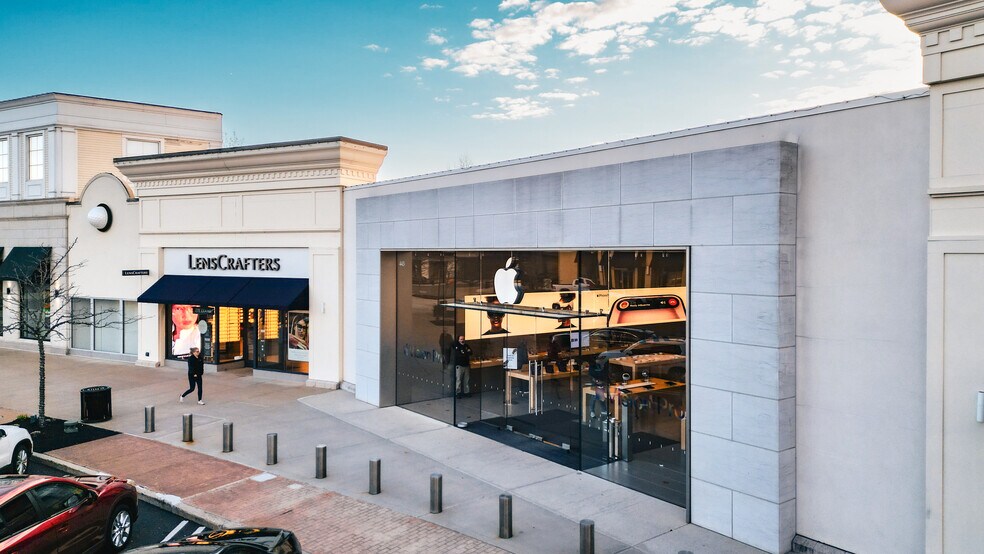 More Photos Of 600 Evergreen Way, South Windsor Unknown For Lease