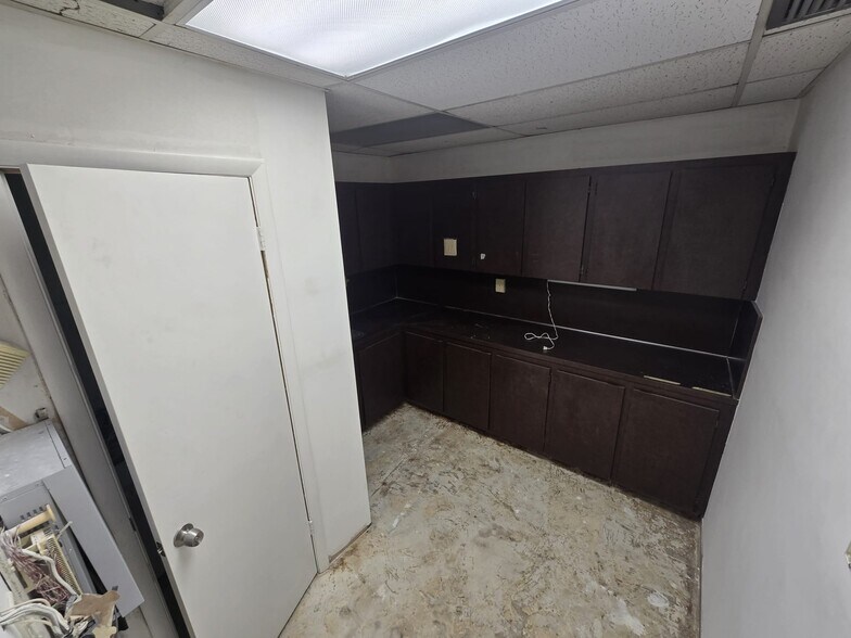 More Photos Of 101 N State Road 7, Margate Office For Lease