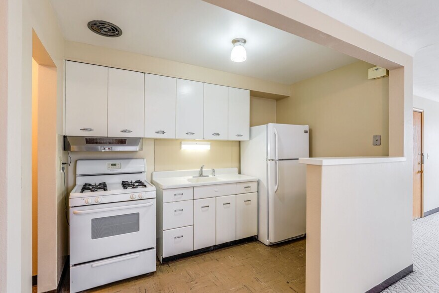 More Photos Of 1991 Grand Ave, Saint Paul Apartments For Sale