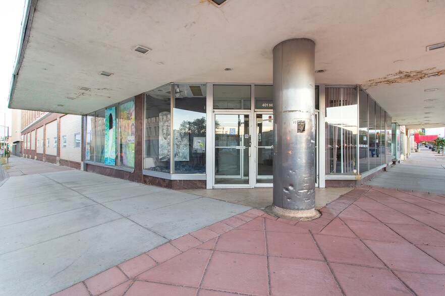More Photos Of 401-411 N Main St, Pueblo Movie Theatre For Sale