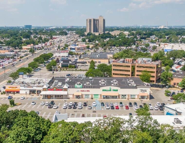 Td Bank Hempstead Turnpike East Meadow Ny 2575 Hempstead Tpke E, East Meadow, NY 11554 - General Retail For Sale