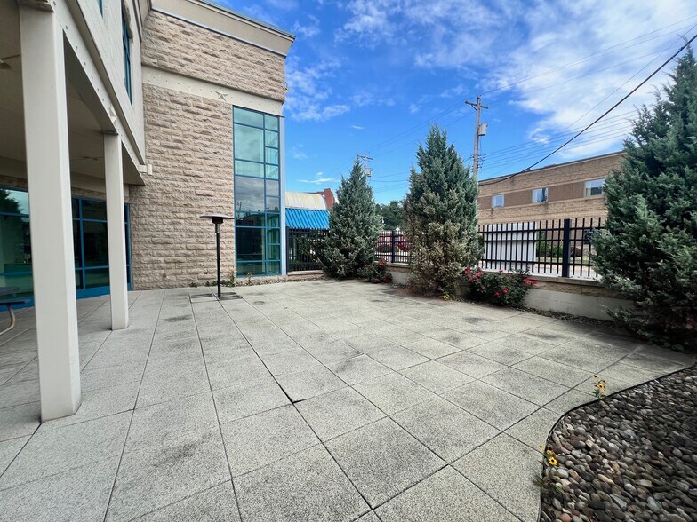 More Photos Of 112 Third Ave, Carnegie Office For Sale
