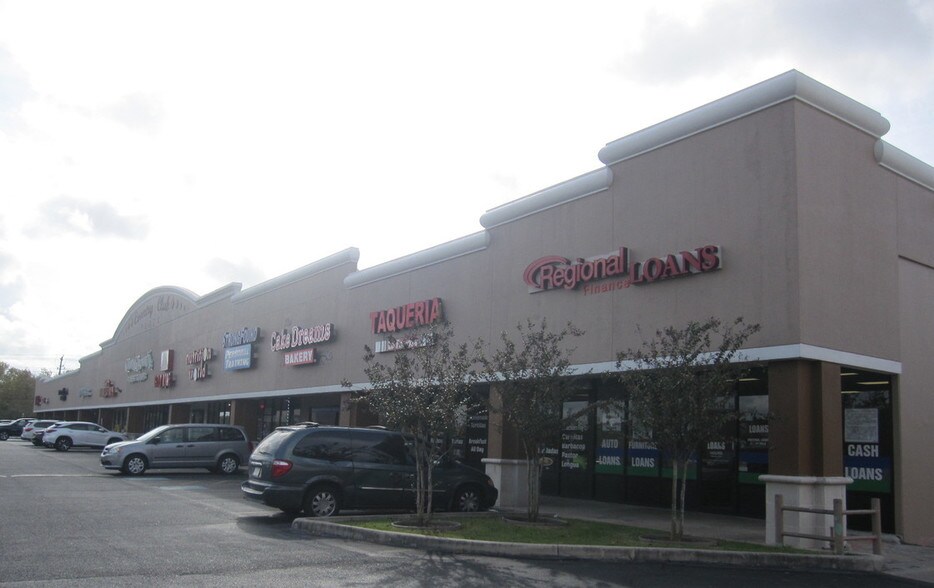 More Photos Of 2514-2550 E Broadway St, Pearland Unknown For Lease