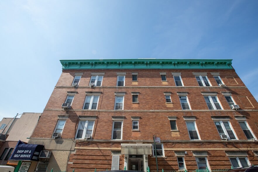 More Photos Of 26-04 18th St, Astoria Apartments For Sale