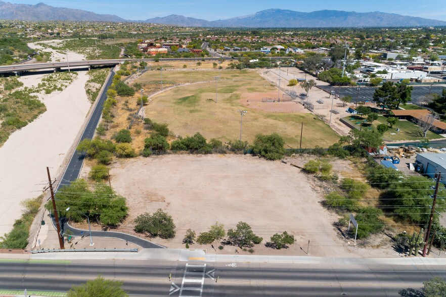 More Photos Of 3450 N Dodge Blvd, Tucson Land For Sale