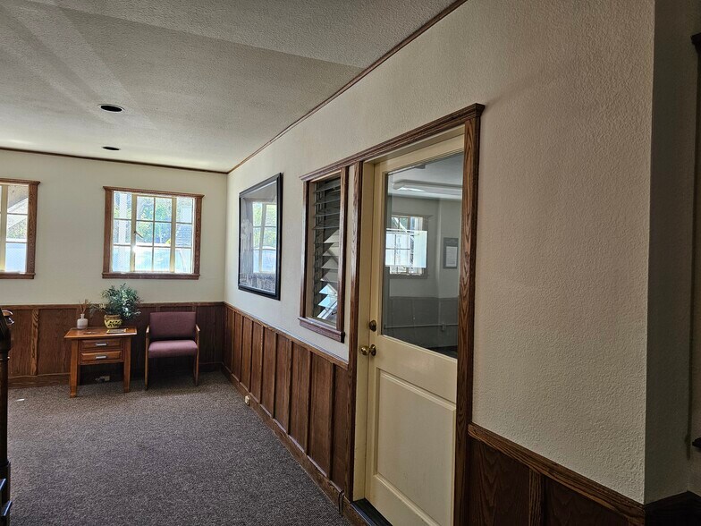 More Photos Of 4630 Soquel Dr, Soquel Office For Lease