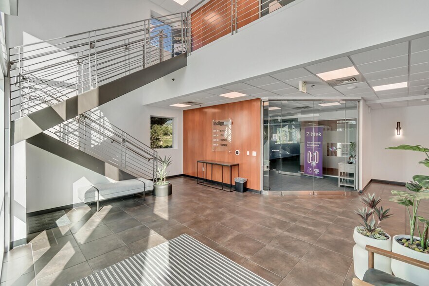 More Photos Of 14193 S Minuteman Dr, Draper Office Residential For Lease