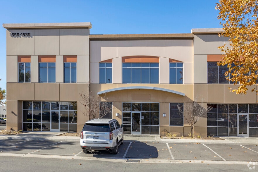 More Photos Of 1568 Lancaster Point Way, San Diego Flex For Sale