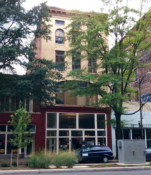 More Photos Of 7 W Broad St, Richmond Apartments For Lease