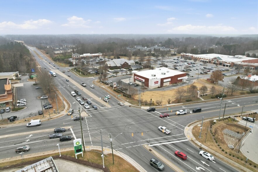 More Photos Of 4000 Battleground Ave, Greensboro Drugstore For Sale