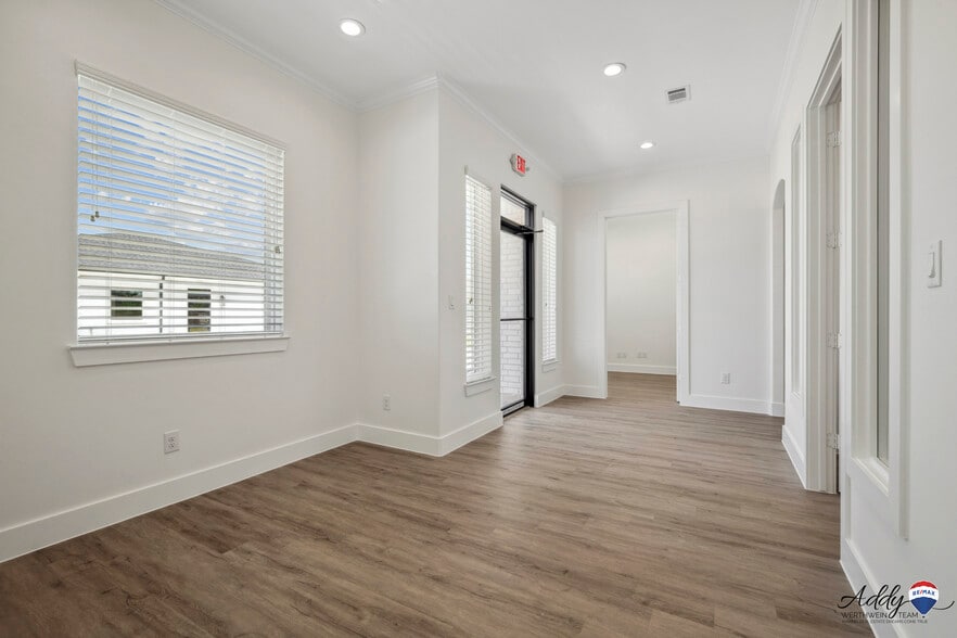 More Photos Of 18940 Kuykendahl Rd, Spring Office For Sale