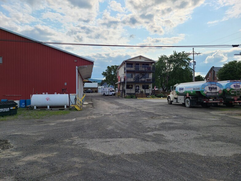 More Photos Of 318 N Elmer Ave, Sayre Unknown For Lease