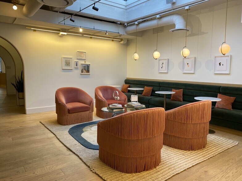 More Photos Of 1056 Thomas Jefferson St NW, Washington Office For Lease