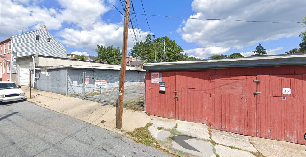 Primary Photo Of 33 Old Dorwart st, Lancaster Industrial For Sale