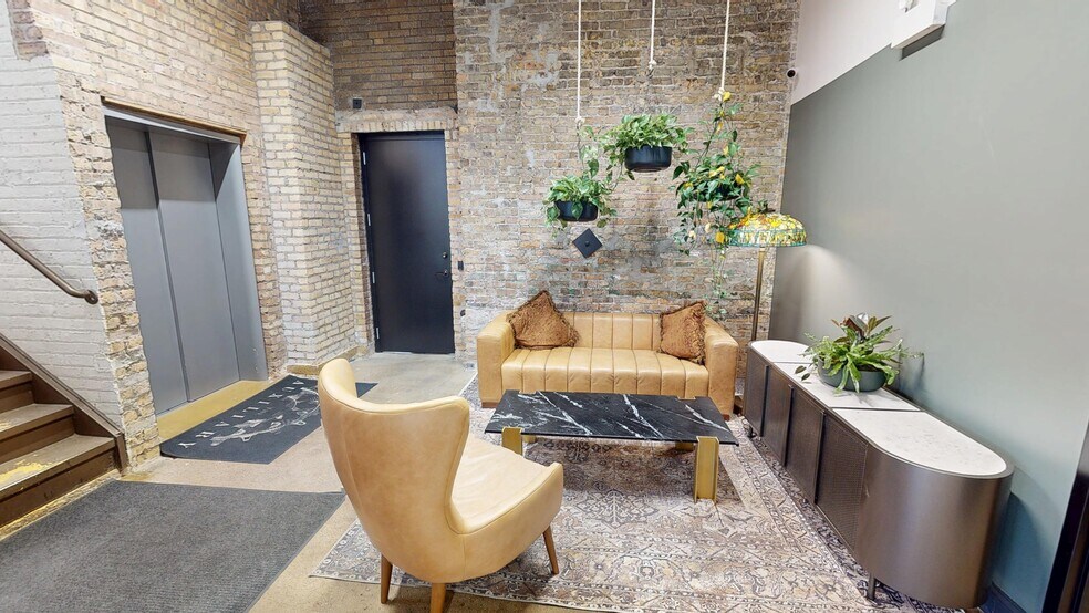 More Photos Of 1550-1556 W Carroll, Chicago Loft Creative Space For Lease