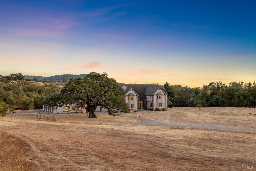 More Photos Of 5151 Wild Horse Valley Rd, Napa Apartments For Sale